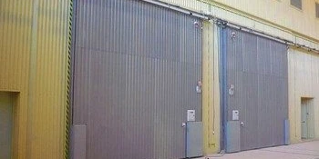 Ворота для ангара: назначение и виды