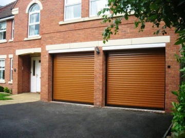 Рольворота с приводом из ламелей RH77 Золотой дуб